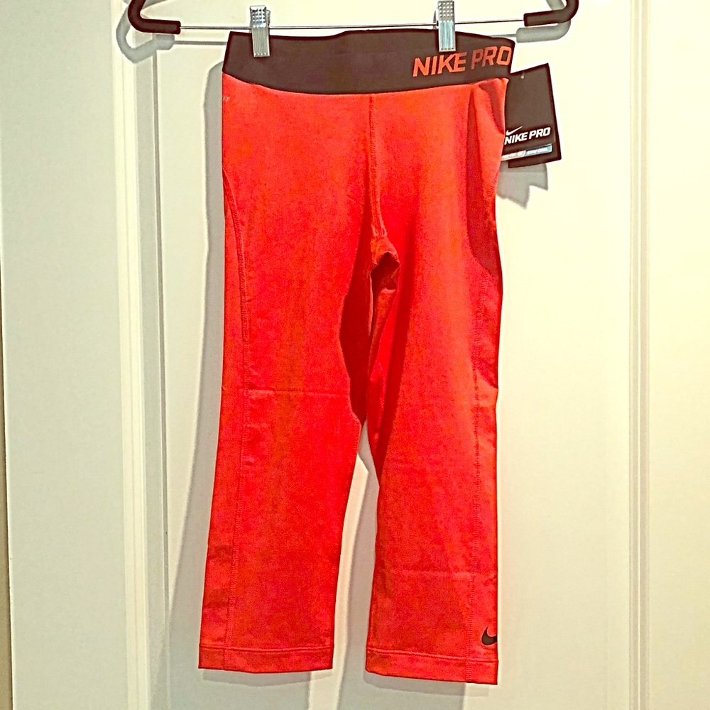 NWT Nike Pro Dri-fit Orange Crop Legging Sz S